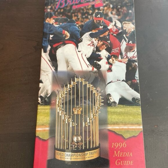 1996 Atlanta Braves Media Guide - Picture 1 of 2
